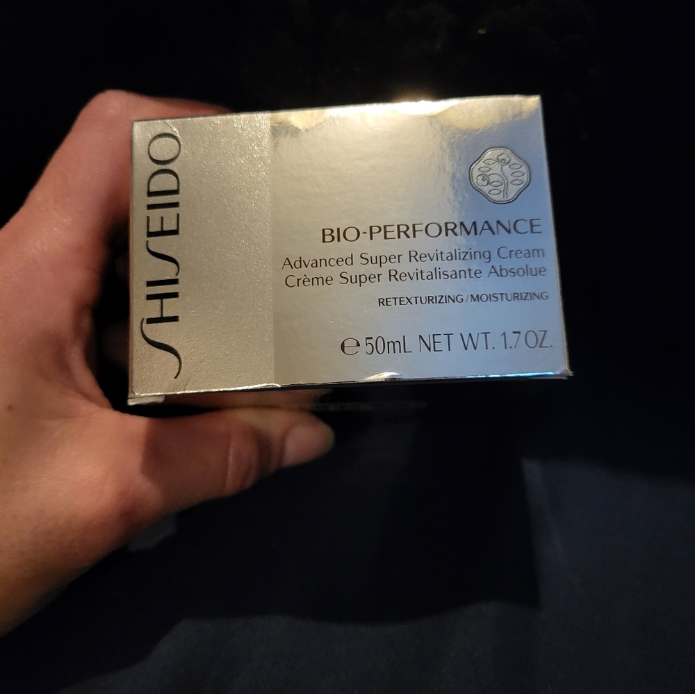 Shiseido Bio-Performamce Advanced Super Revitalizing Cream